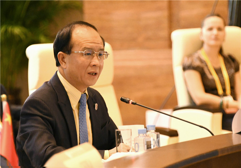 中國文化部副部長丁偉主持圓桌會議 杜雨林 攝影.jpg