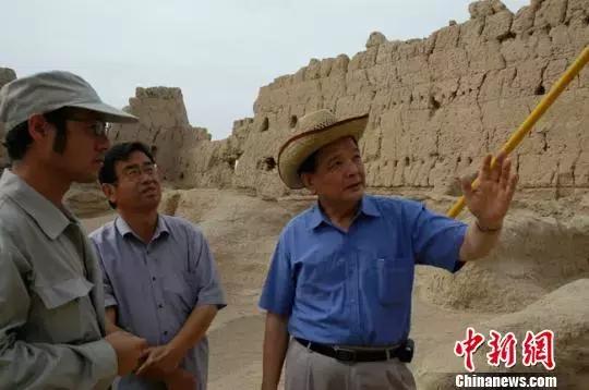 敦煌石窟科技保護(hù)開(kāi)拓者：路途多荊棘 不挫精氣神
