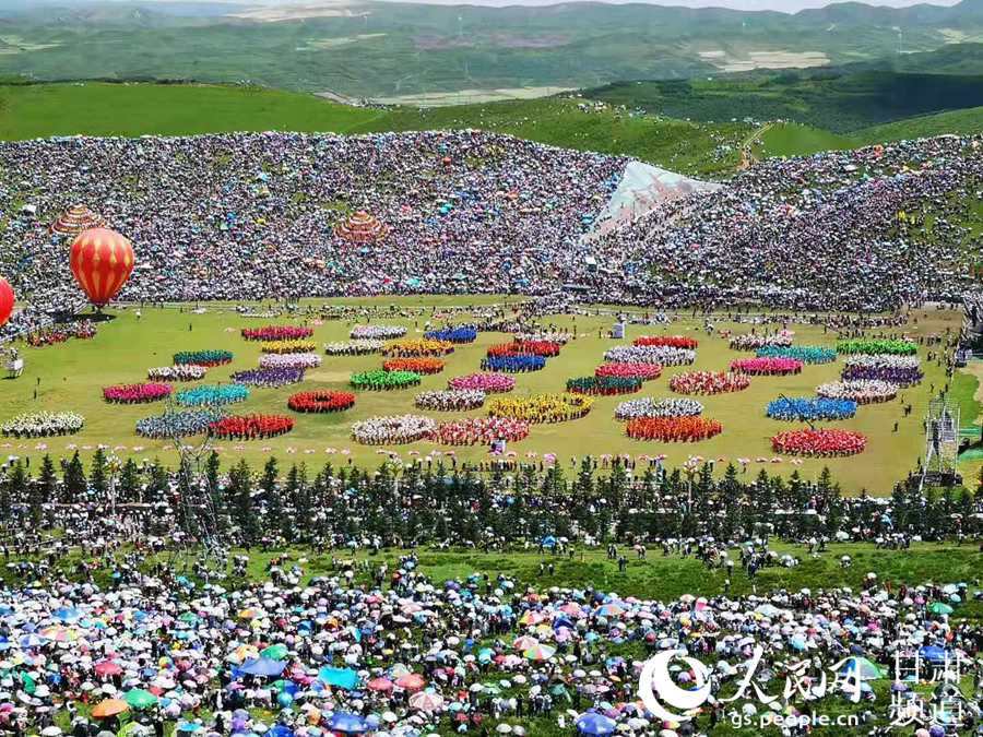 甘肅“一會(huì)一節(jié)”開幕 草原迎來夏日狂歡【10】