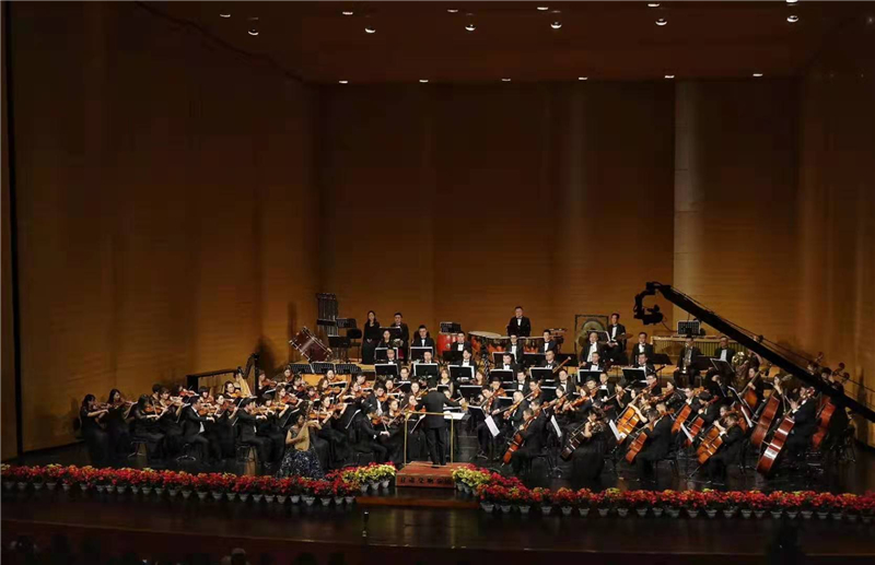 交響音樂會(huì)《永遠(yuǎn)的綠洲——河西走廊》.jpg